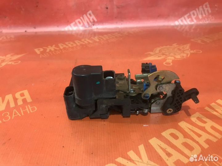 Замок двери задний левый Chery Tiggo T11 FL