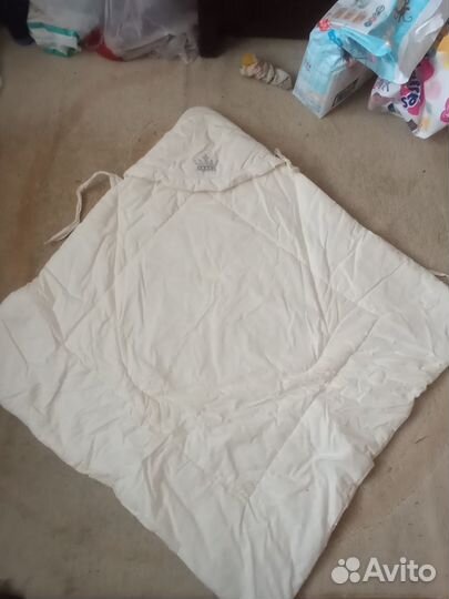 Продаю конверт на выписку для малыша