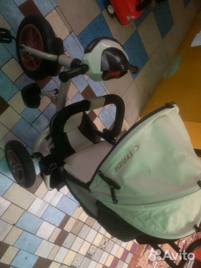 Трех колесный велосипед для ребенка