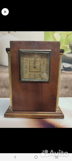 Часы настольные механические СССР