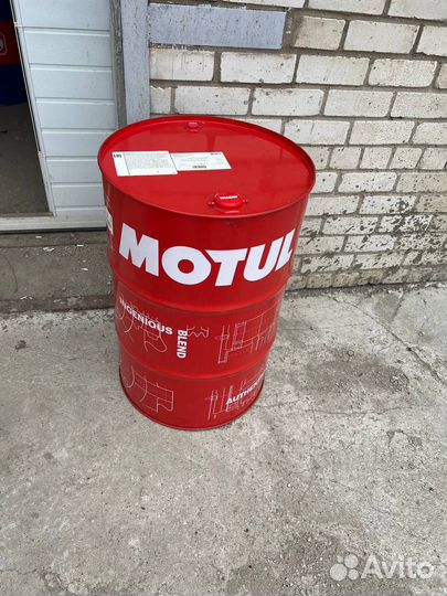 Motul 8100 x-cess gen2 5w40 масло моторное 208л