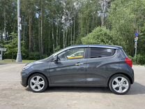 Chevrolet Spark 1.0 CVT, 2019, 28 000 км, с пробегом, цена 1 350 000 руб.