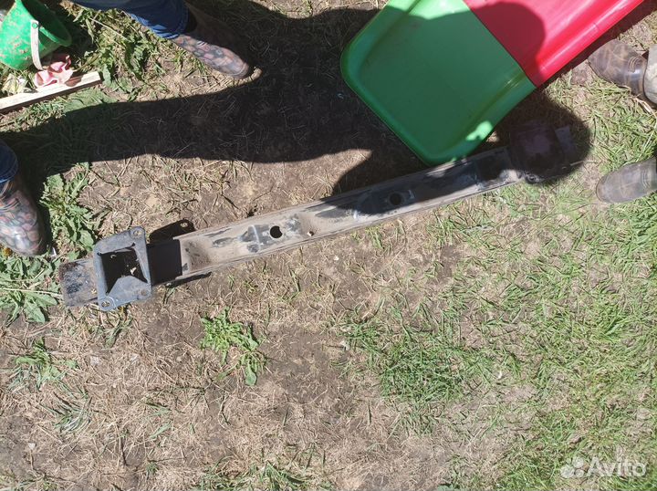 Усилитель заднего бампера scoda octavia