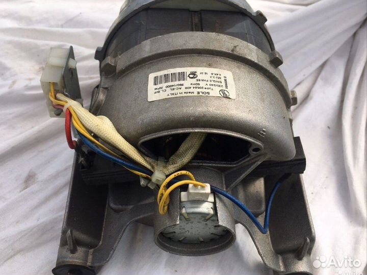 Двигататель стиральной машины