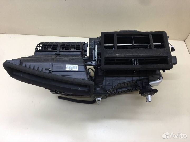 Б/У Б/У Корпус отопителя CD569F2801030101 Changan