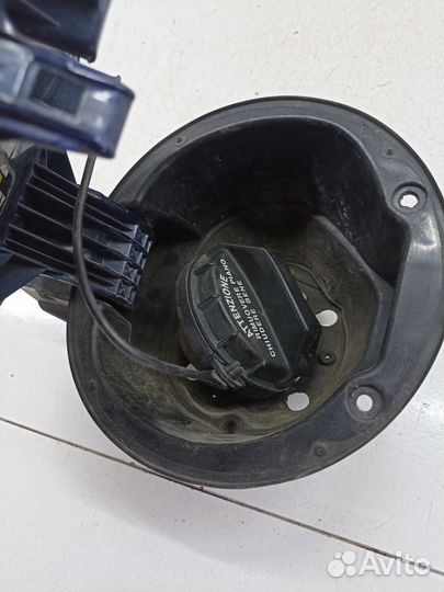 Лючок бензобака (Hyundai i30)