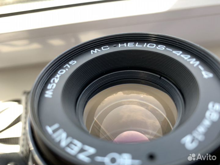 Пленочный фотоаппарат Зенит