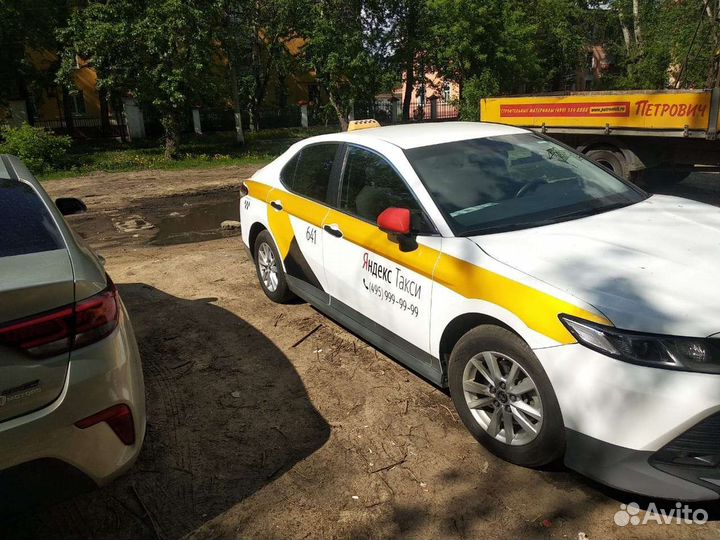 Оклейка гост такси Яндекс брендирование Лицензия