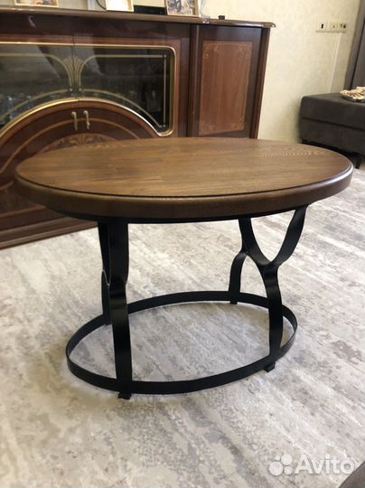 Стол деревянный