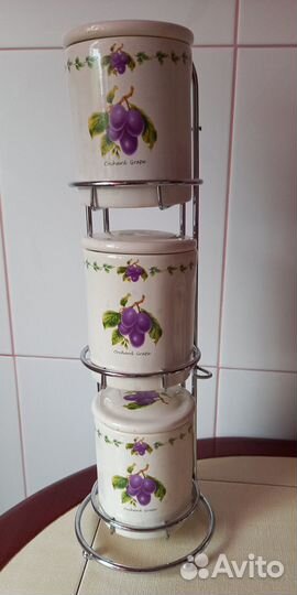 Набор из трёх ёмкостей для специй или чая