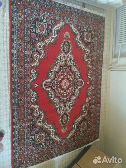 Ковер шерстяной новый