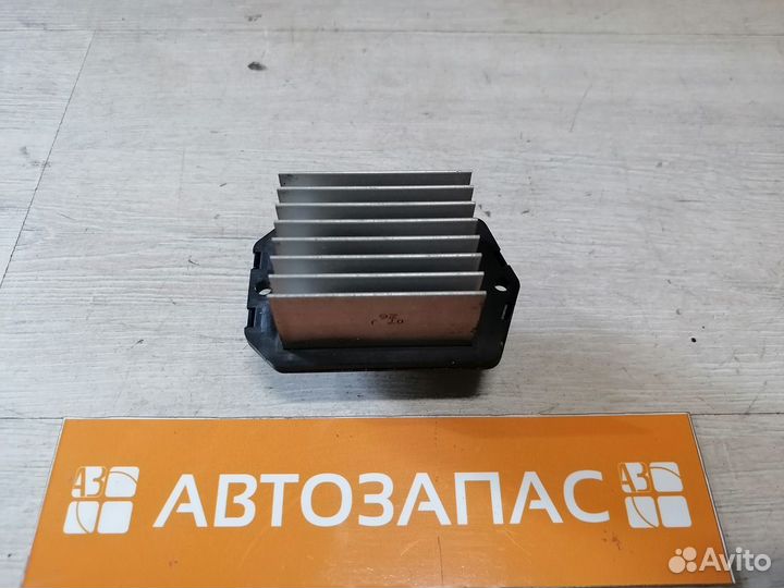 Резистор печки радиатор заслонка Suzuki Swift Свиф