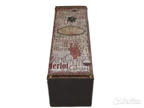 Подарочная упаковка из дерева 