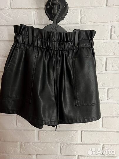 Кожаные шорты