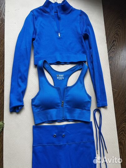 Костюм для фитнеса