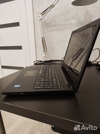 Ноутбук Dell inspiron 15