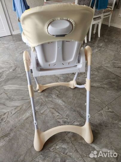 Стульчик для кормления babyton