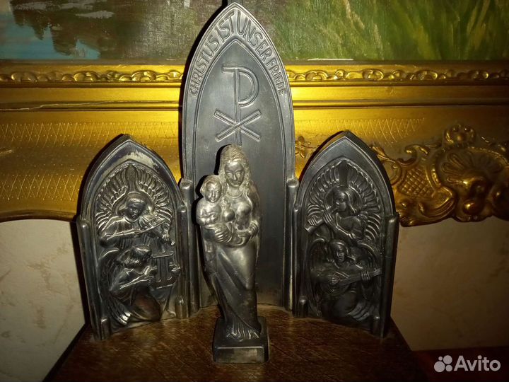 Музыкальная шкатулка Мадонна с младенцем 1953 год