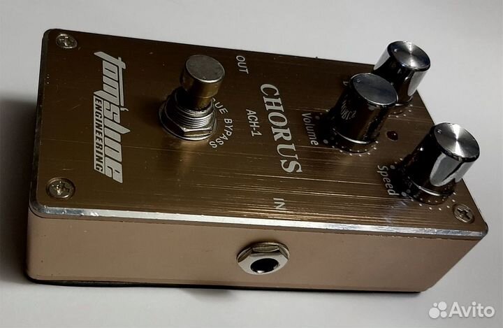 Педаль эффектов для гитары