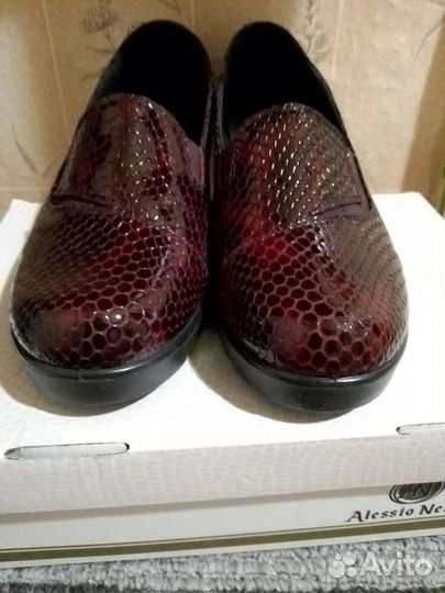 Туфли на танкетке