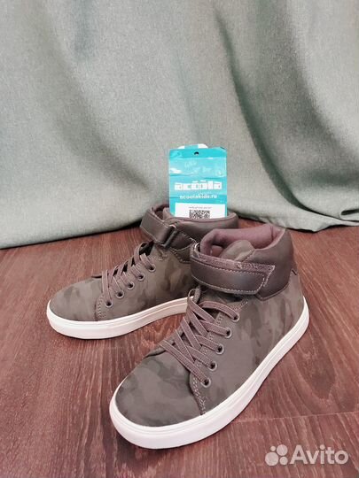 Ботинки демисезонные новые для мальчика Acoola