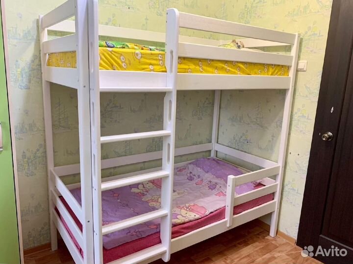 Детская кровать с лестницей