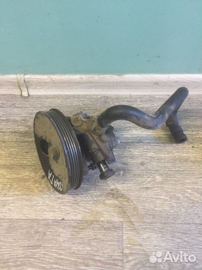 Насос гура Хендай Соната