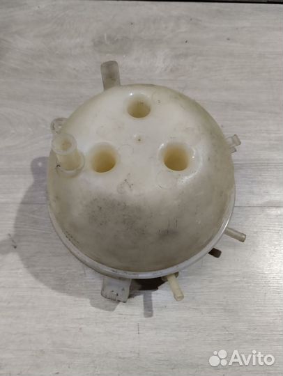 Бачок расширительный Volkswagen Transporter 5