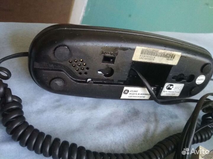 Старинный телефон