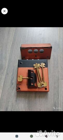 Замок накладной Cerber