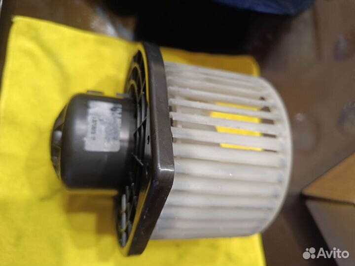 Моторчик печки mitsubishi outlander 3