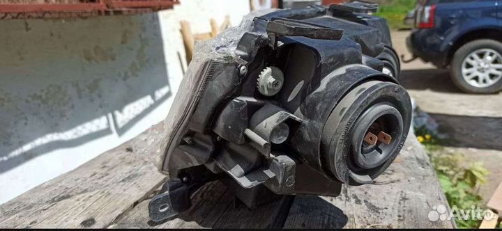 Фара Suzuki grand vitara 2