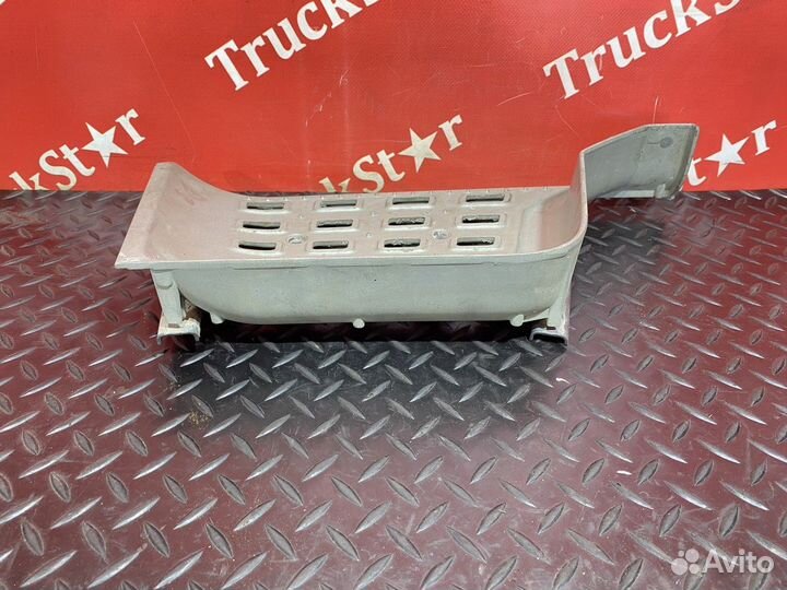 Ступенька правая Daf XF106