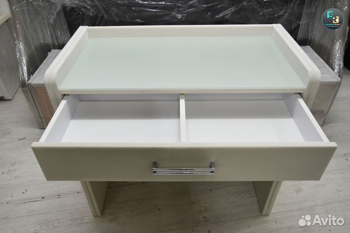 Туалетный столик