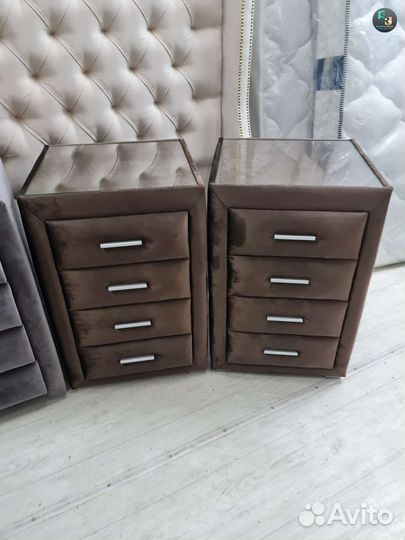 Прикроватные тумбы