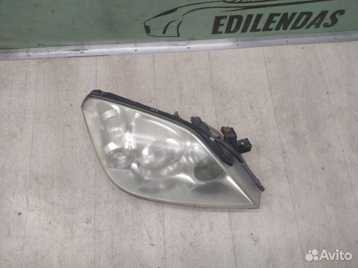 Фара передняя правая Nissan Primera P12 2002-2007