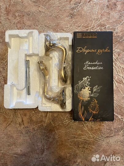 Дверная ручка Fuaro и петли