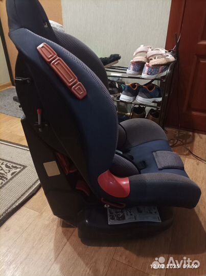 Автомобильное детское кресло от 9 до 36 кг