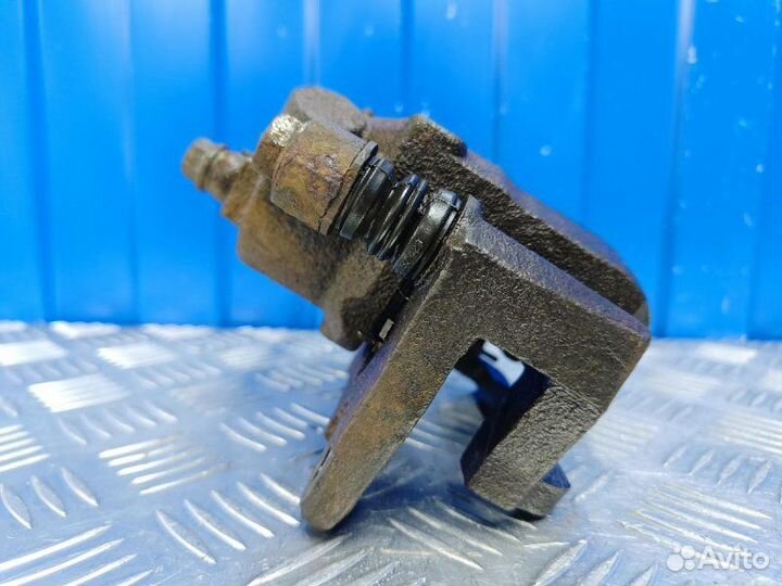 Суппорт передний левый Chery Kimo A1 S12 1.3