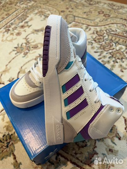 Кроссовки женские adidas