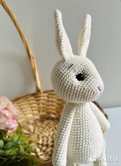 Кролик вязаный крючком зайчик зайка