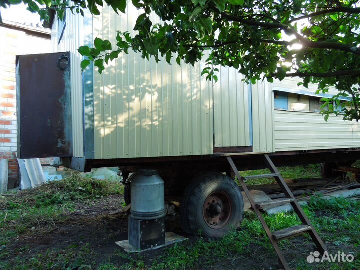 Пчелиные ульи, рамки, вощина, кормушки и другое