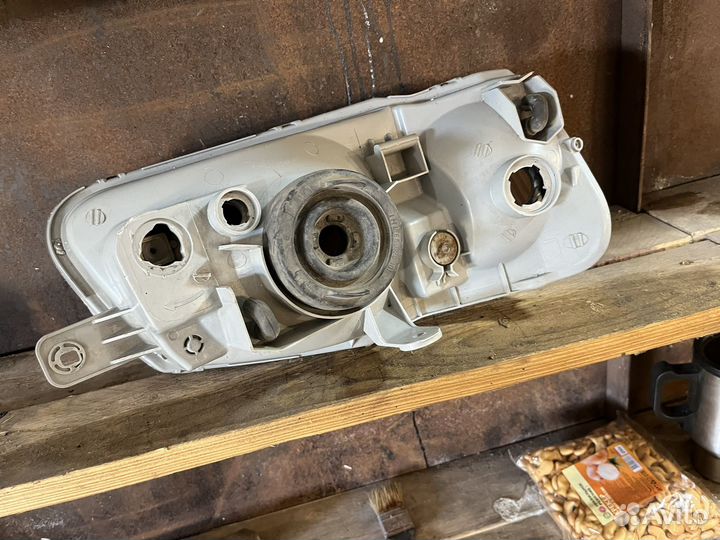 Фара передняя левая на hyundai accent