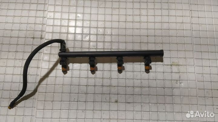 Рейка топливная Renault Megane II