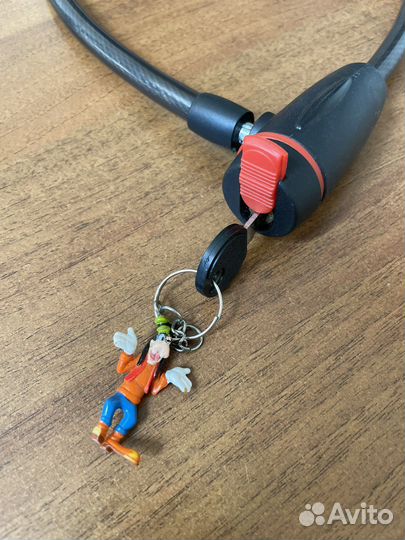 Замок для велосипеда с ключом