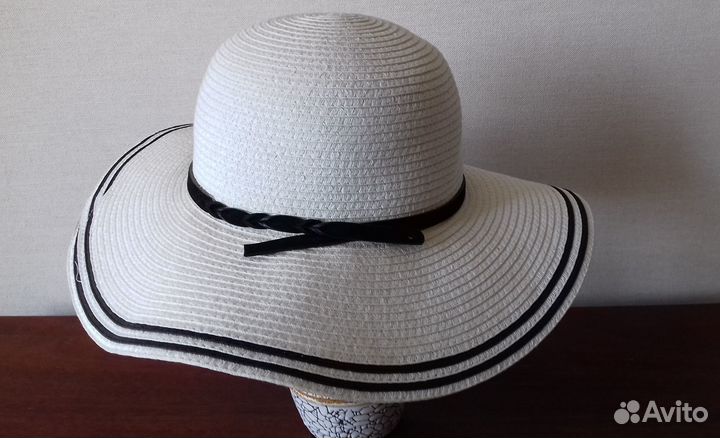 Шляпа с широкими полями