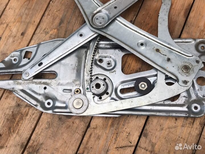 Стеклоподьемник передний правый мерседес w140 1995