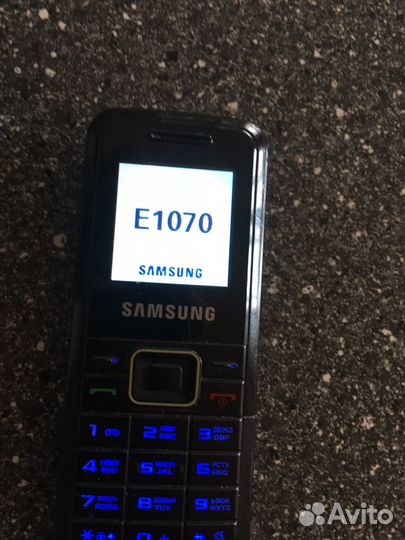 Samsung E1070