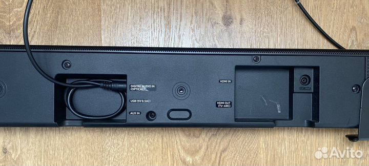 Саундбар Samsung HW-М550 с беспроводным сабвуфером