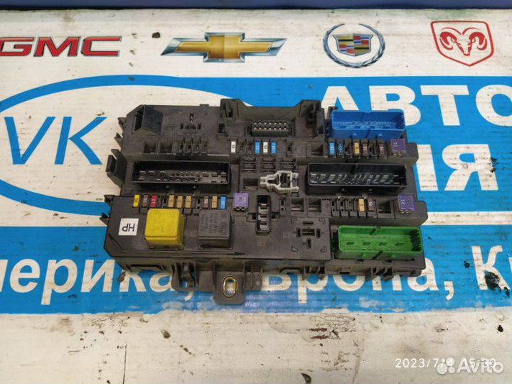 Блок предохранителей Opel Zafira B A05 05-15